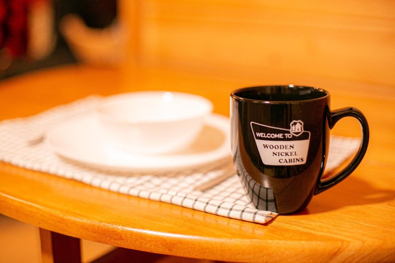 Cabin #4 The Wolves Den - Pet Friendly- Sleeps 6 - Playground & Game Room Payson Extérieur photo