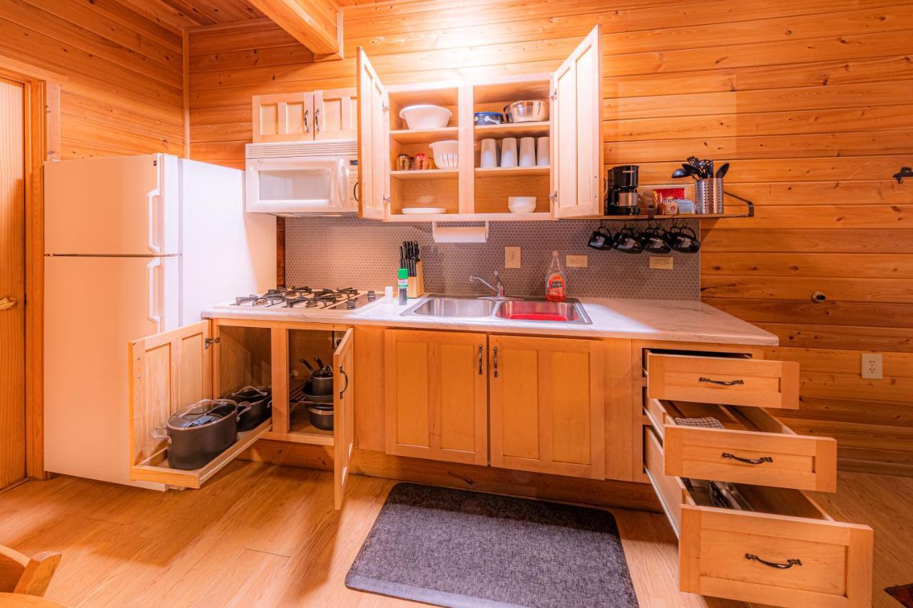 Cabin #4 The Wolves Den - Pet Friendly- Sleeps 6 - Playground & Game Room Payson Extérieur photo